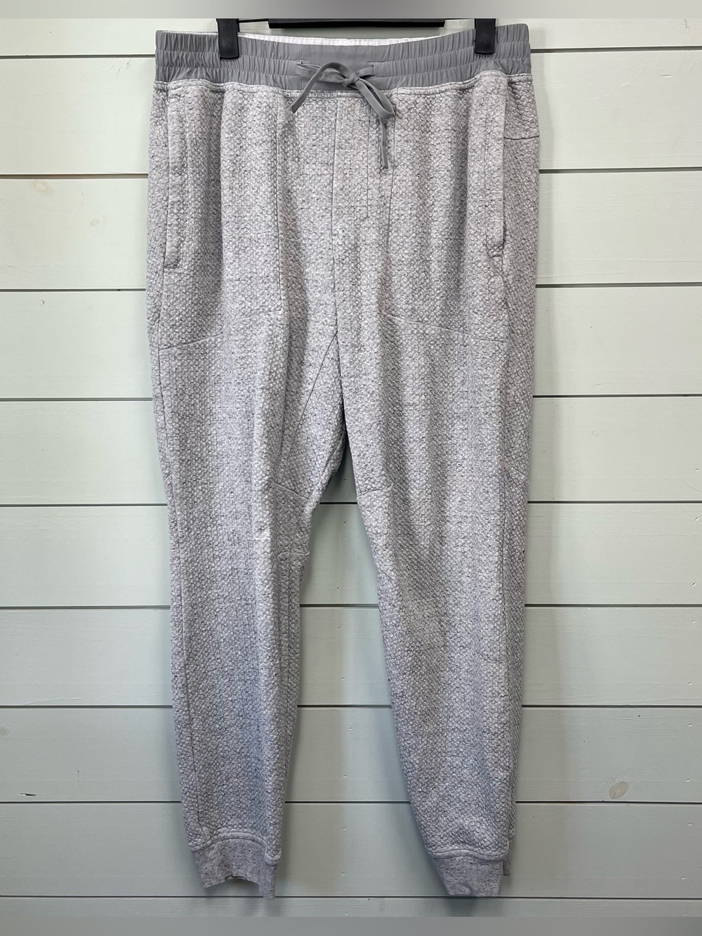 Lululemon at ease jogger light gray heathered men's size large